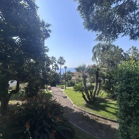 Perla Vista Mare * Ospedaletti